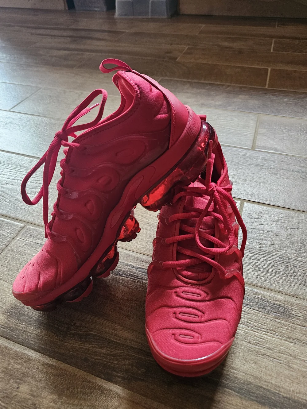 Nike Red Men's Athletic Lace-Up Sneakers